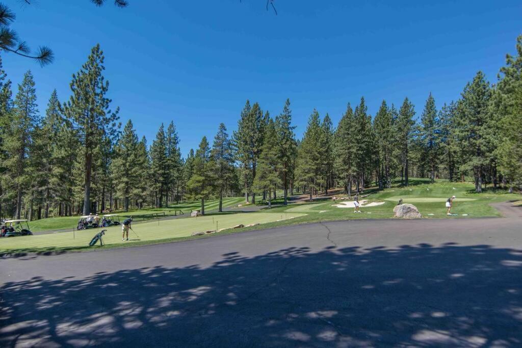 טראקי 3Br Tahoe Donner Cabin With Hoa Perks Like Pools Hot-Tub Minutes To Trails Lake Golf מראה חיצוני תמונה
