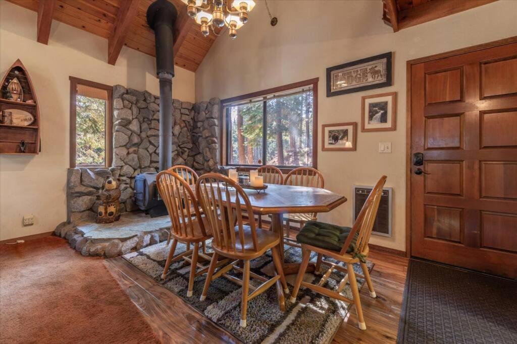 טראקי 3Br Tahoe Donner Cabin With Hoa Perks Like Pools Hot-Tub Minutes To Trails Lake Golf מראה חיצוני תמונה