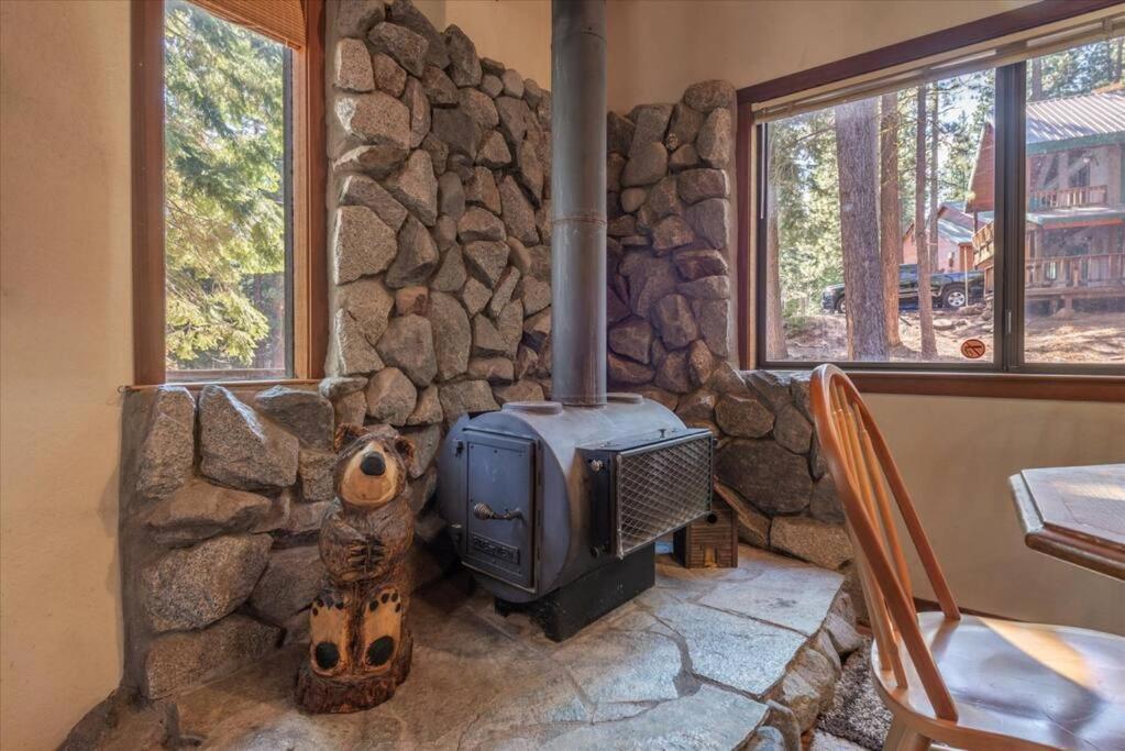 טראקי 3Br Tahoe Donner Cabin With Hoa Perks Like Pools Hot-Tub Minutes To Trails Lake Golf מראה חיצוני תמונה