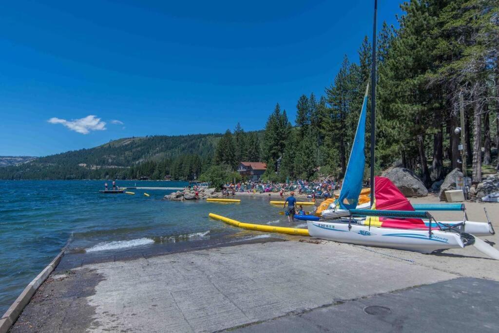 טראקי 3Br Tahoe Donner Cabin With Hoa Perks Like Pools Hot-Tub Minutes To Trails Lake Golf מראה חיצוני תמונה
