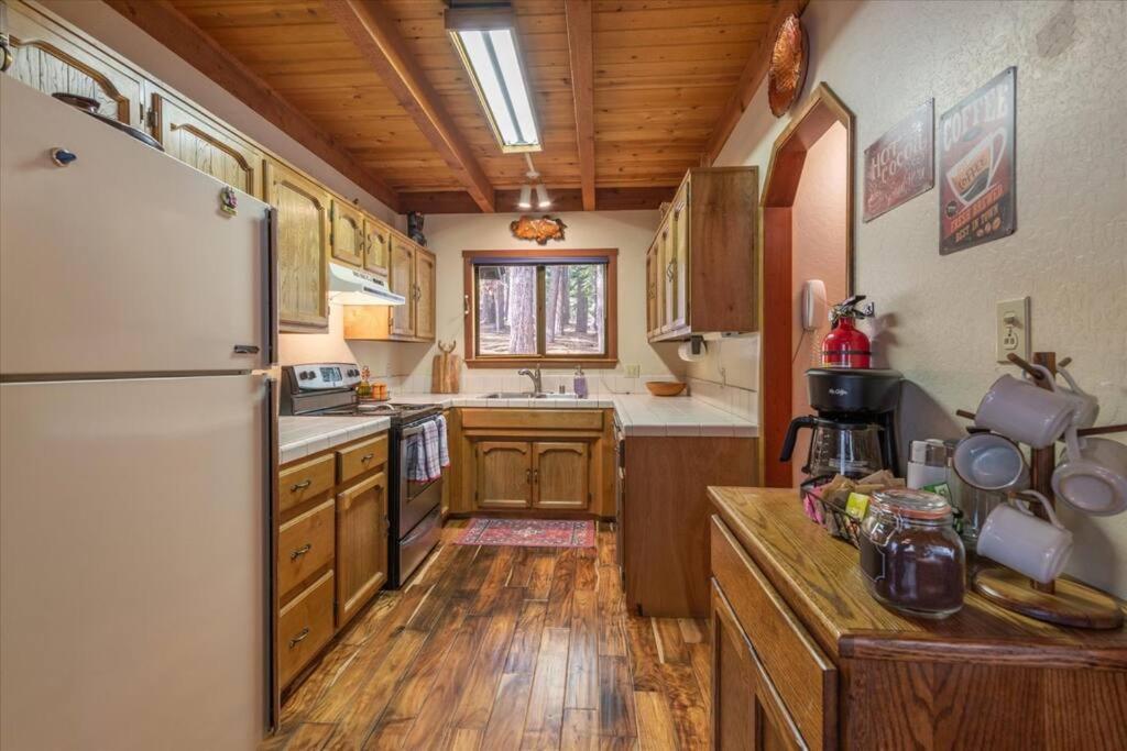 טראקי 3Br Tahoe Donner Cabin With Hoa Perks Like Pools Hot-Tub Minutes To Trails Lake Golf מראה חיצוני תמונה
